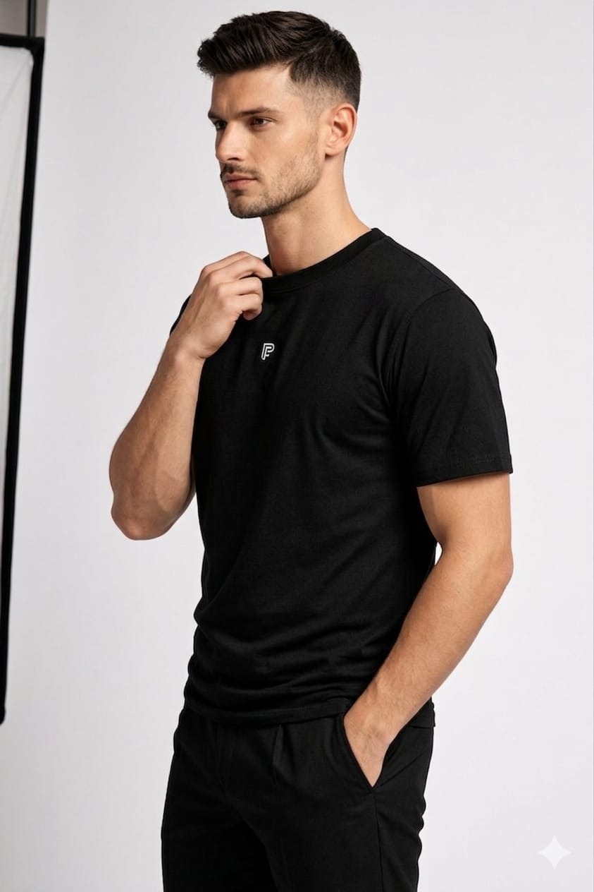 Black crew neck T-shirt